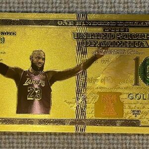 Gold Novelty Bill with Basketball Player Design